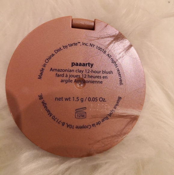 Brans new mini Tarte blush + free 1ml lip paint - Picture 2 of 5